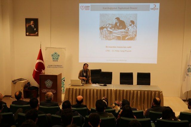 Öğrencilerden Kan desteği