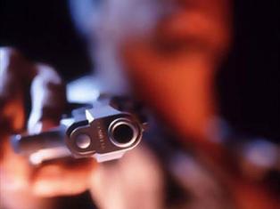 Polise ateş açan cinayet zanlısı öldü