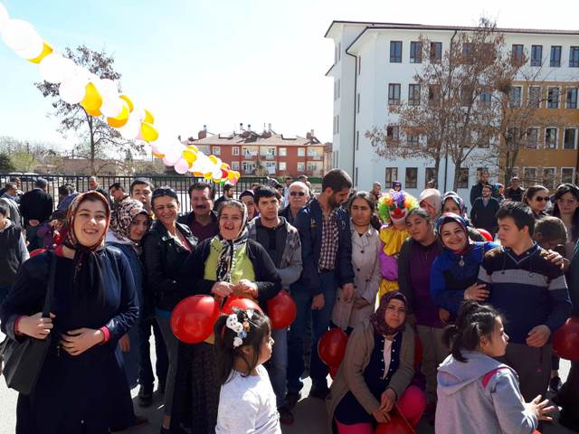 Down sendromlular bir araya geldi