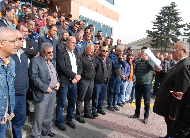 Her taşeron işçi gibi, Bizde hak ettik, Kadromuzu istiyoruz