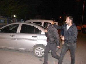 Bakkaldan çaldığı gofreti yerken yakalandı