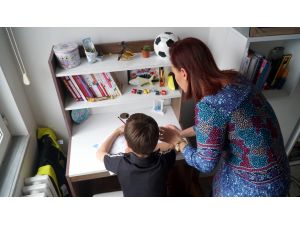 Korunmaya muhtaç çocukların ŞEFKAT YUVALARI- Anneliğin ne olduğunu Ömer Deniz ile öğrendi