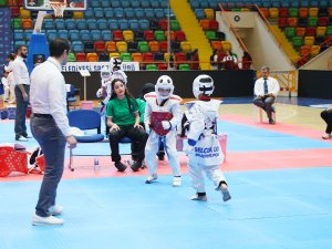 Madalya için mücadele ettiler