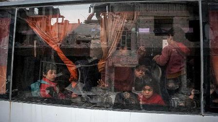 18 bin kişi Doğu Guta'dan ayrılmak zorunda kaldı