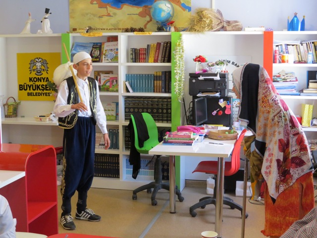 Yalıhüyük’te masal kahramanları canlandırıldı