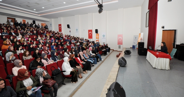 NEÜ’de Öğretmen Adaylarına STEM Eğitimi Anlatıldı