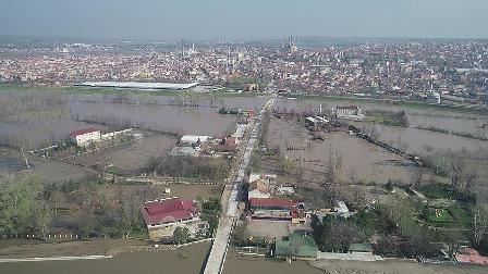 Meriç'te 'kırmızı alarm' seviyesi düşürüldü