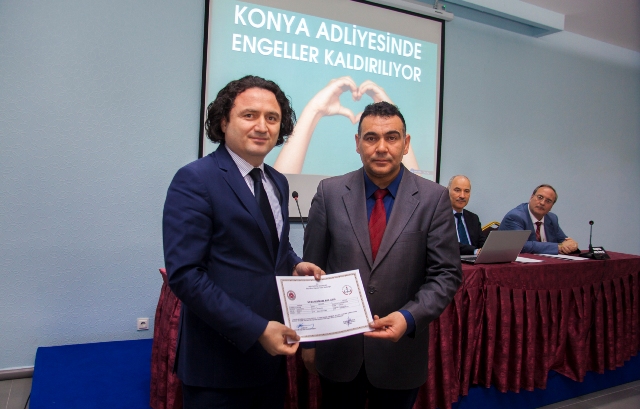 İşitme Engellilere Sertifikaları verildi