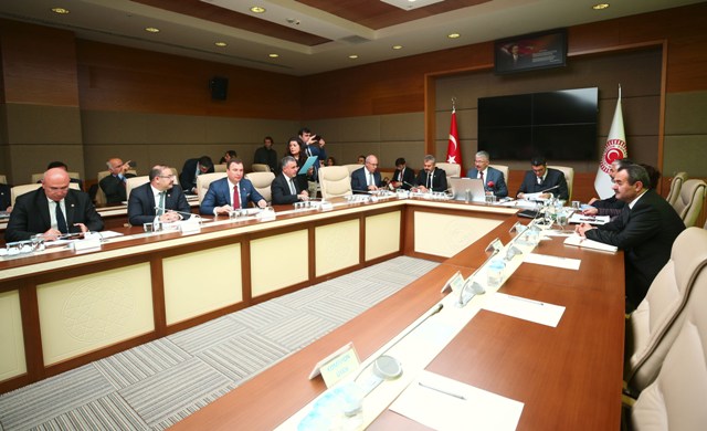DSİ Kanunu ve bazı kanunlarda değişiklik yapan tasarı komisyonda