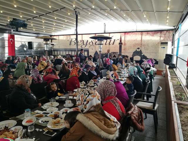 Özaltun, Beyşehir’in anneleriyle buluştu
