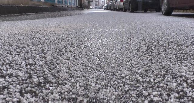 Ağrı’da Mart ayının sonunda dolu sürprizi