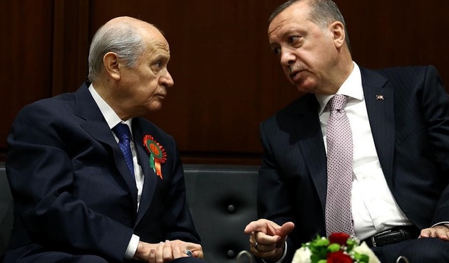 MHP lideri Bahçeli'nin masasındaki anket ortaya çıktı!