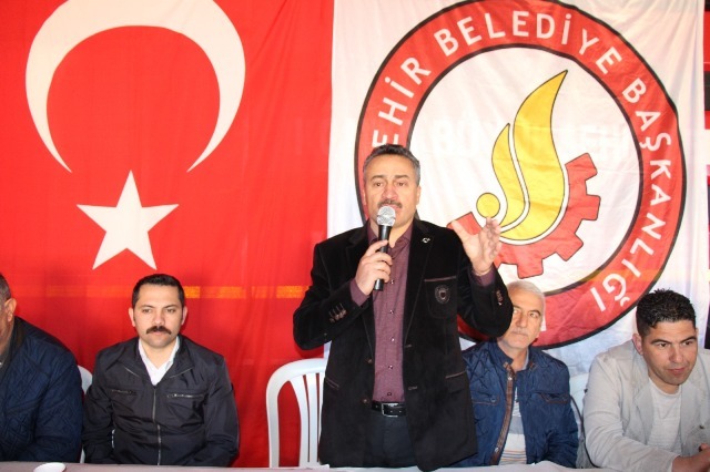 Başkan Tutal, Kadro Sevincini Çalışanları İle Sabah Kahvaltısında Kutladı