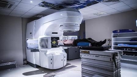 Radyoterapi alan kişilerin radyasyon yayma riski yok