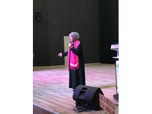 Beyşehir'de "Bilişim Çağında Hayırlı Evlat Yetiştirmek" konferansı