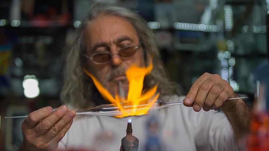 Cama nefesiyle şekil veriyor