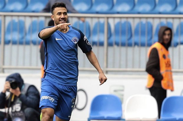 Trezeguet, Slavia Prag yolunda