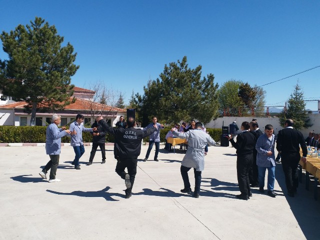 Beyşehir'de taşeron işçilerin kadro sevinci