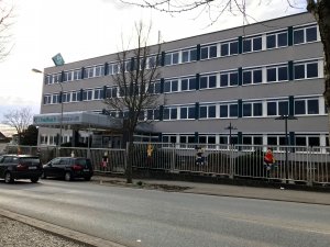 Almanya’da FETÖ’ye ait lise kapandı