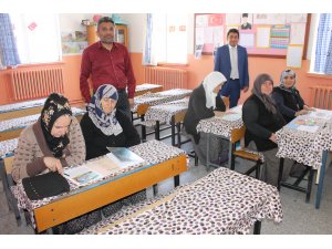 Derinkuyu'da okuma yazma seferberliği