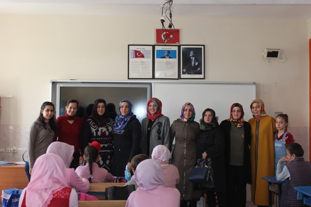 Özel Enderun Kardeş Okulunu Yalnız Bırakmadı