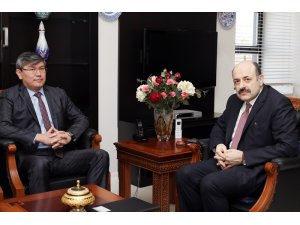 Kazakistan Büyükelçisinden Saraç'a ziyaret