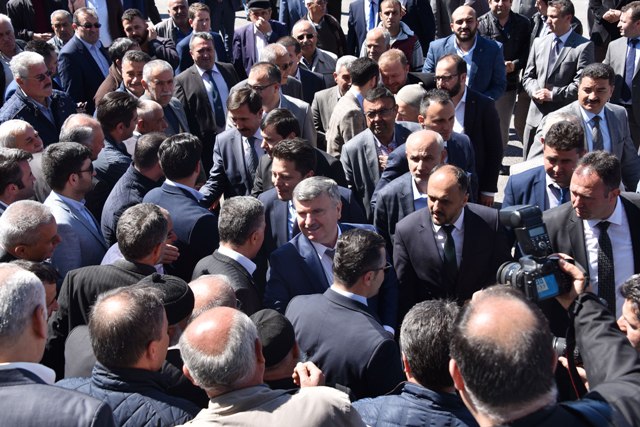 Büyük Türkiye İdealine Hizmet Şeref ve Onur Mücadelemizdir