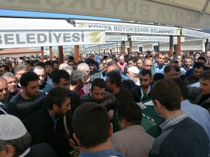 Konyaspor'un küçük taraftarı Alperen Öztaş toprağa verildi