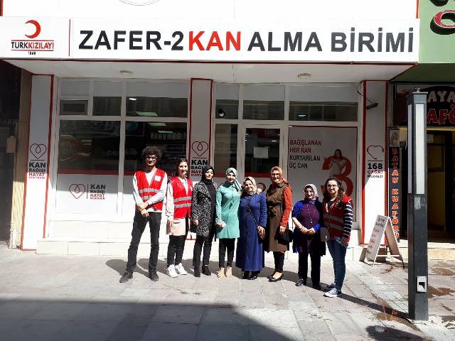 Acil hastalar vakfı dan kan bağışı