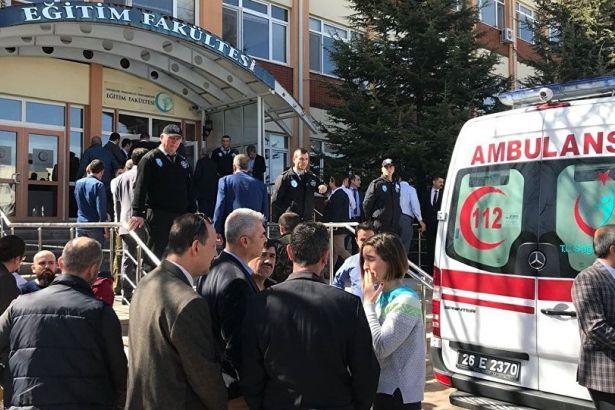 Üniversitelerdeki FETÖ'cüleri koruyup kollayan kim?