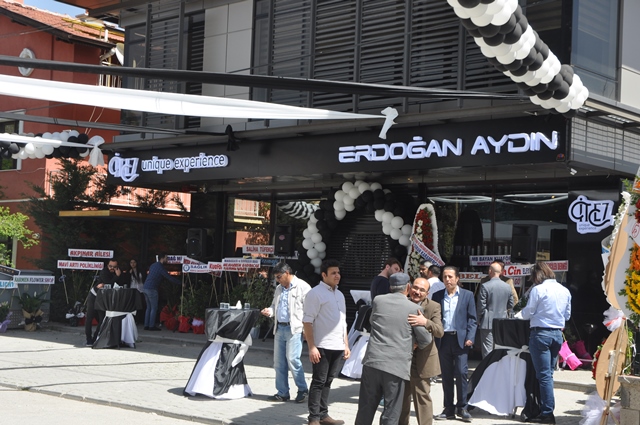 İtez Kuaför yeni yeni yerinde