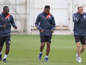 Atiker Konyaspor'da Antalyaspor mesaisi başladı