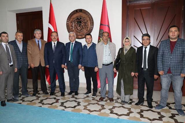 Gazeteciler Cemiyeti'nden Vali Canbolat'a ziyaret