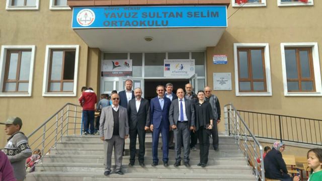 Öğrenciler kermes düzenlendi