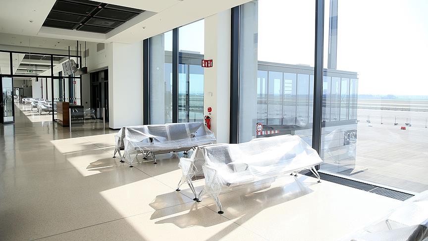 Berlin Brandenburg Havalimanı 2020'de açılacak