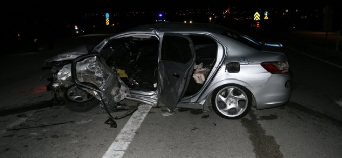 Konya'da iki otomobil çarpıştı: 1 ölü, 3 yaralı