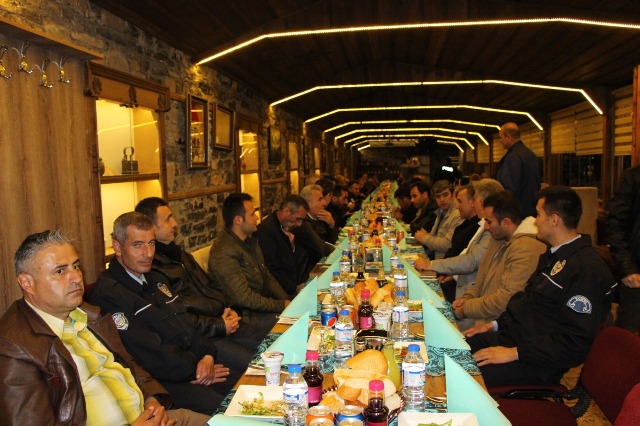 Başkan Tutal'dan 173. Yıl anısına emniyet güçlerine yemek