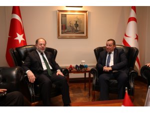 Akdağ, KKTC Maliye Bakanı Denktaş ile görüştü