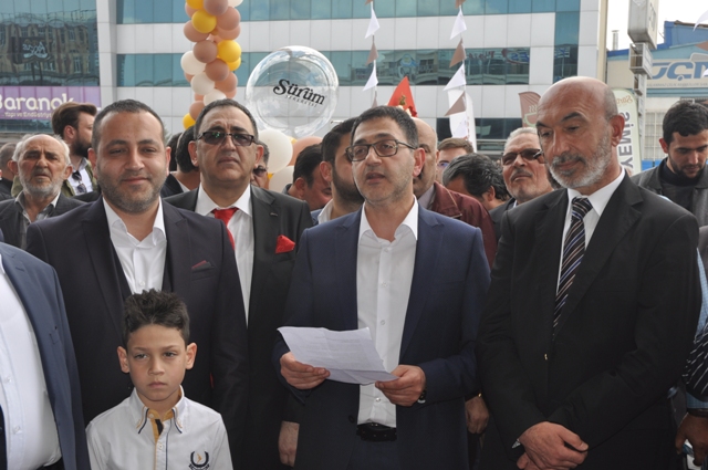 Sürüm Premium dualarla açıldı
