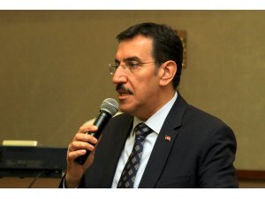 "Piramit yapıların üzerine gittik"