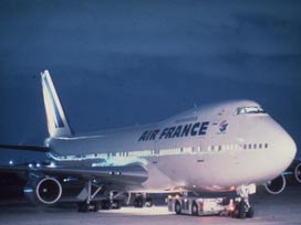 Kaybolan uçakta 1 de Türk yolcu var