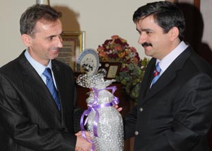 Abdulhakim Ademi Konya'da