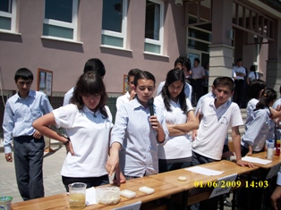 Kimya ve Resim Sergisi düzenlendi