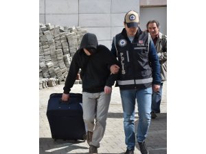 FETÖ'nün "sohbet abisi" yakalandı