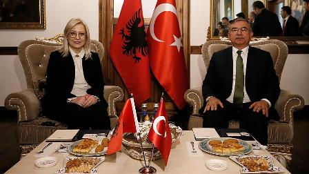 'Öğrencilerin farklı kültürleri tanımasını istiyoruz'