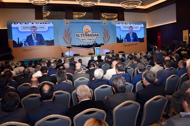 Altınbaşak Tarım Şehirleri Yarışması’nda Dereceye Giren Belediyeler Ödüllerini Aldı