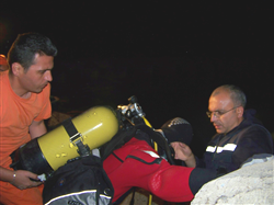 Kanala düşen genç boğularak can verdi