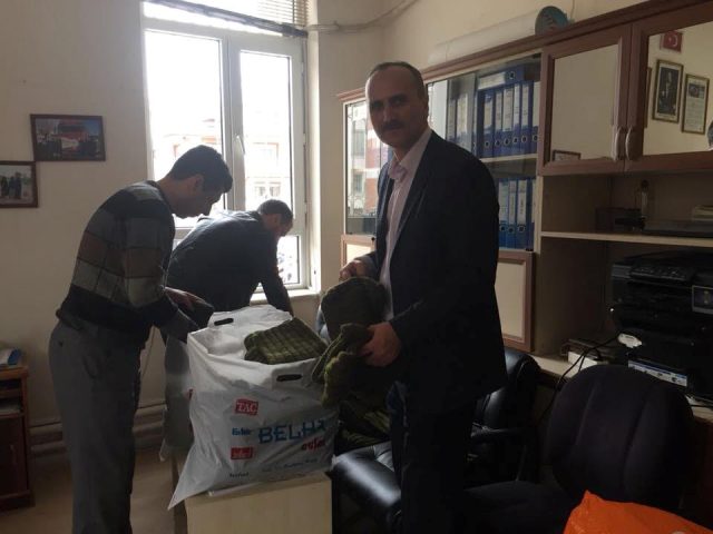 Öğrencilerden Mehmetçiğe Destek