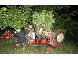 Düzce'de traktör devrildi: 1 ölü