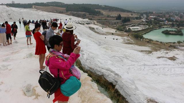 Çinli turistlerin Türkiye'de yaptığı alışverişte rekor artış